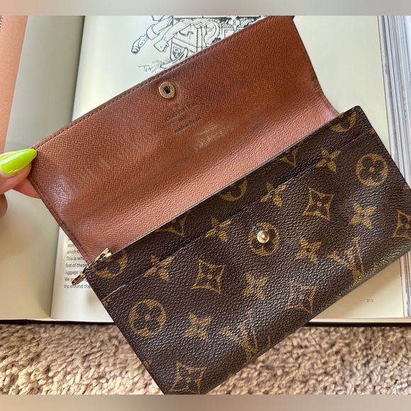 Authentic Louis Vuitton Monogram Portefeuille Sarah Long Wallet - Picture 3 of 16